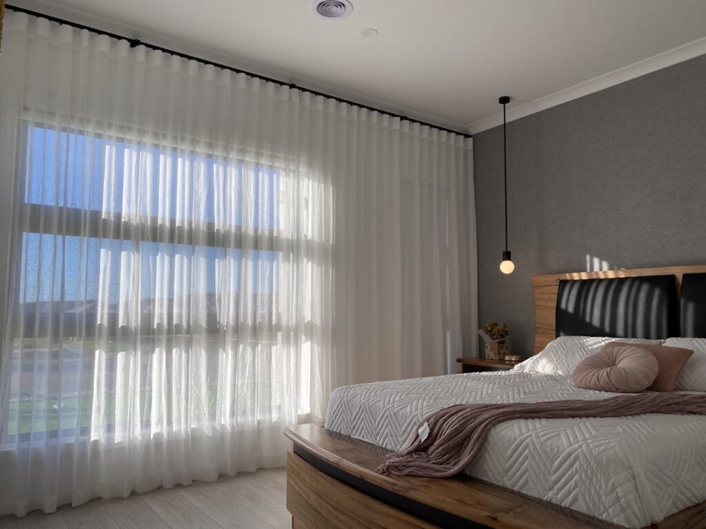 wallpaper_sheercurtain_supply_installation_melbourne